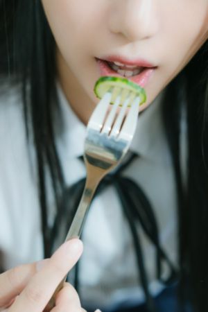 老师穿白丝穿震蛋出门被调教小说_BD国语高清在线观看