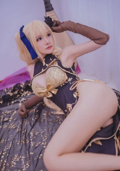 狠狠cao日日穞夜夜文章_十万网红美女美酱