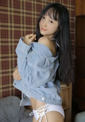 亚洲AV日韩AV天堂久久下载_720免费播放